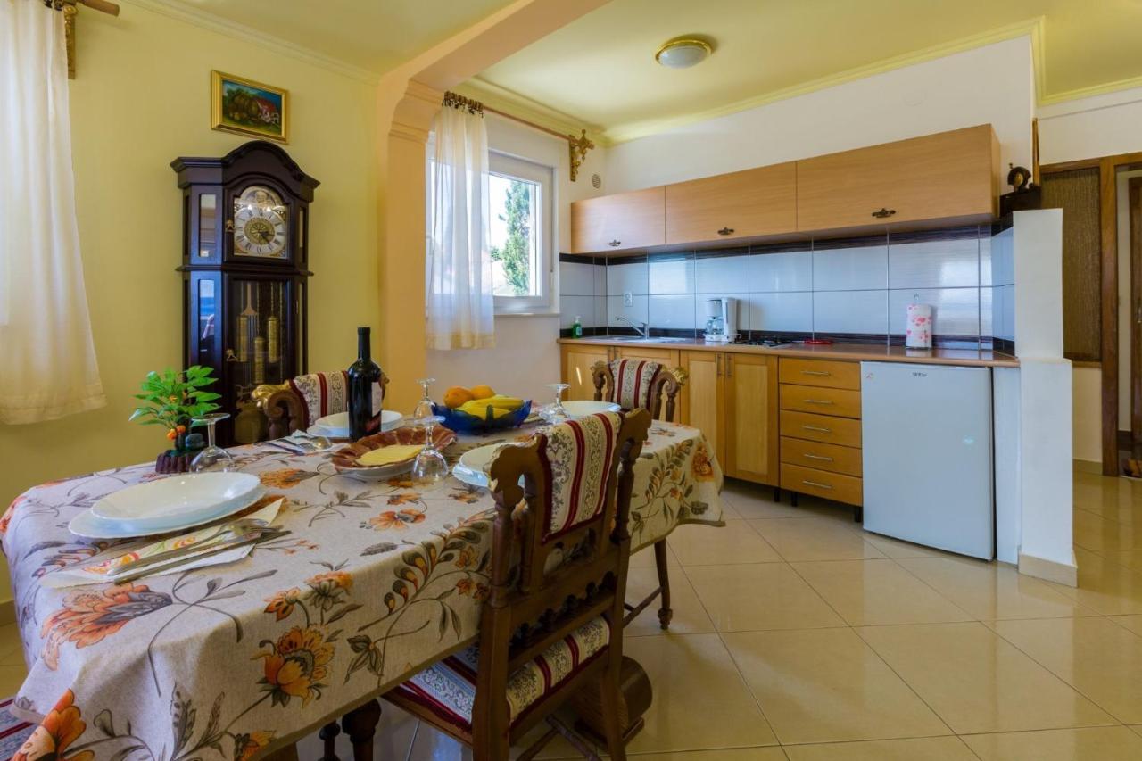 Mali Marino Selce Apartment Ngoại thất bức ảnh